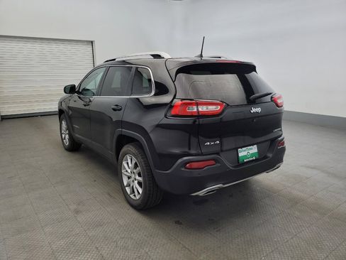 Used 2018 Jeep Cherokee Limited AWD/4WD image 5