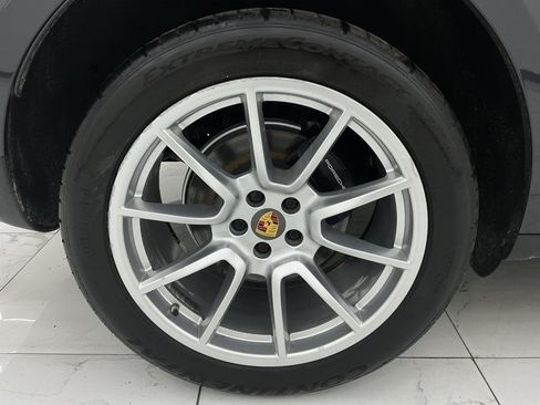 Used 2018 Porsche Macan AWD/4WD image 49