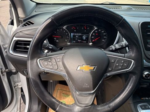 Used 2018 Chevrolet Equinox Premier AWD/4WD image 20