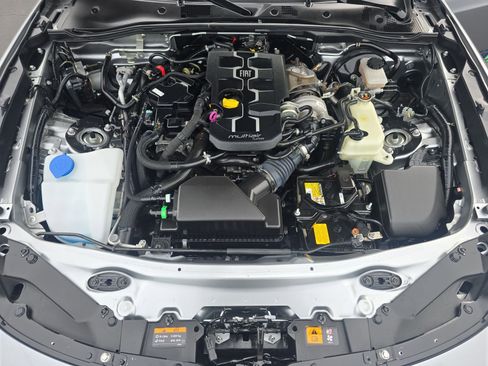 Used 2017 FIAT 124 Spider Lusso image 32