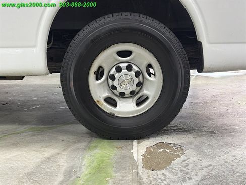 Used 2019 Chevrolet Express 2500 LS w/ Driver Convenience Package RWD image 16
