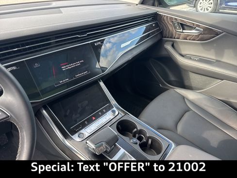 Certified 2023 Audi Q8 Prestige image 21
