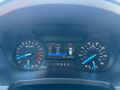 Used 2019 Ford Explorer XLT FWD image 14