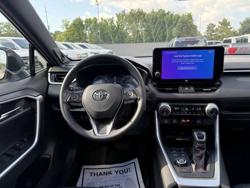 Used 2024 Toyota RAV4 XSE AWD/4WD image 20