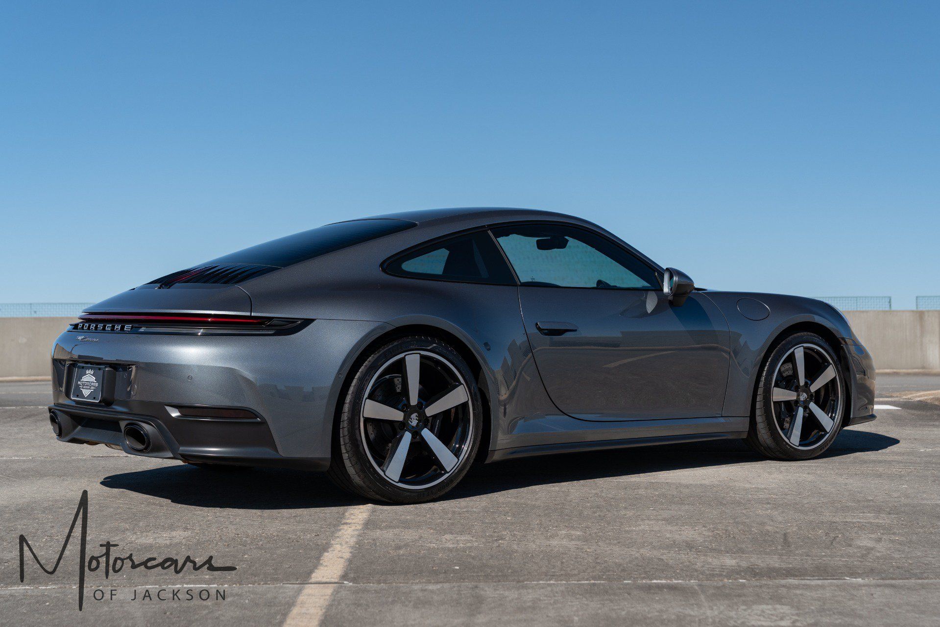 Used 2025 Porsche 911 Carrera RWD image 6