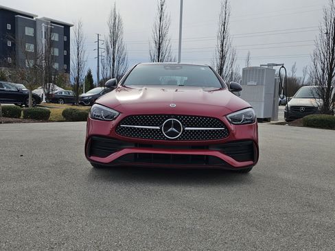 Used 2025 Mercedes-Benz C 300 4MATIC Sedan image 5