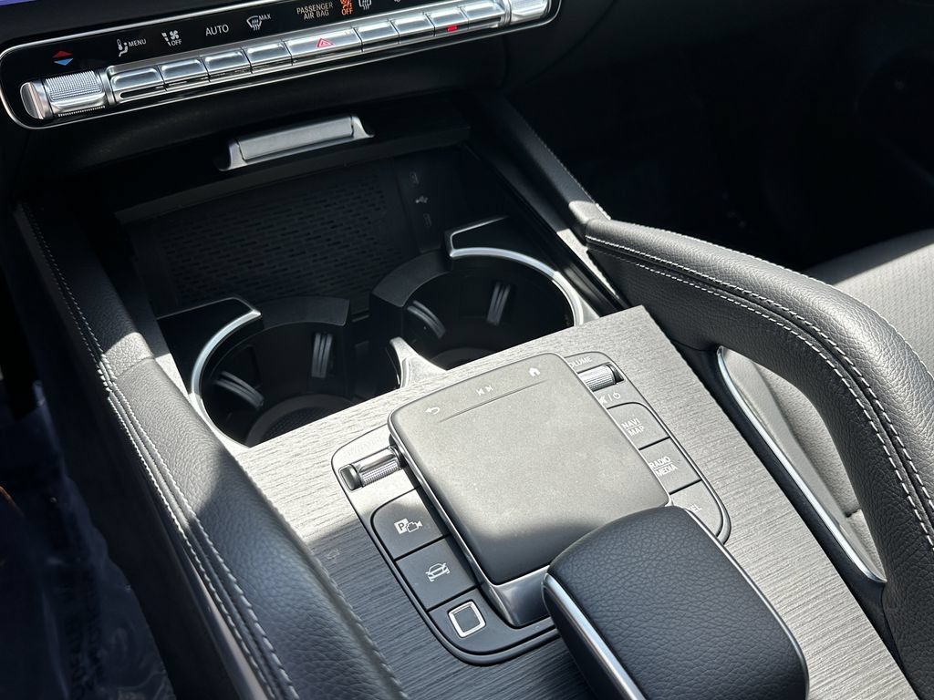 Certified 2026 Mercedes-Benz GLS 450 4MATIC image 32