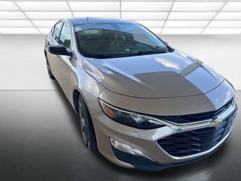 Used 2022 Chevrolet Malibu LS FWD image 1