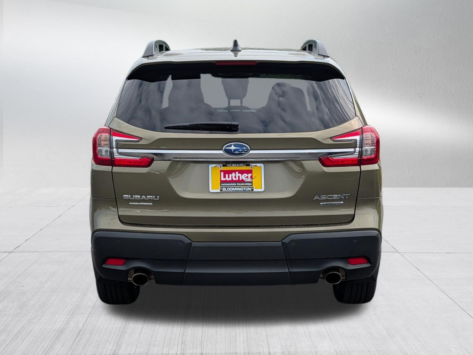 Used 2023 Subaru Ascent Limited w/ Technology Package AWD/4WD image 6