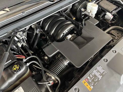 Used 2019 Chevrolet Tahoe LS image 30