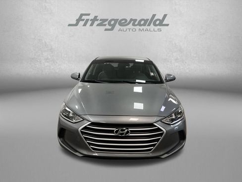 Used 2017 Hyundai Elantra SE image 10