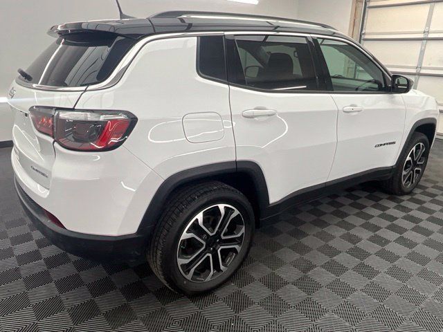 Used 2022 Jeep Compass Limited AWD/4WD image 23
