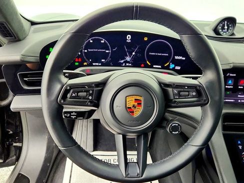 Used 2022 Porsche Taycan GTS image 14