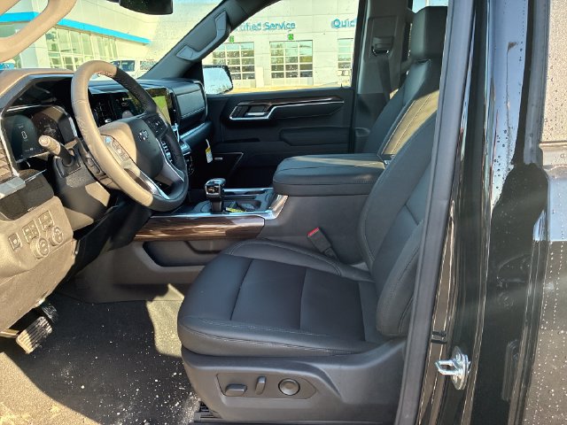 New 2026 Chevrolet Silverado 1500 RST AWD/4WD image 10