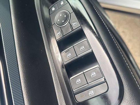 Used 2025 Nissan Murano SL AWD/4WD image 16