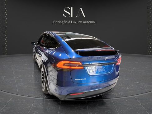 Used 2016 Tesla Model X 75D AWD/4WD image 8