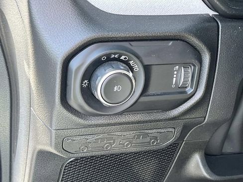 Certified 2025 Jeep Wrangler Unlimited Sport AWD/4WD image 27