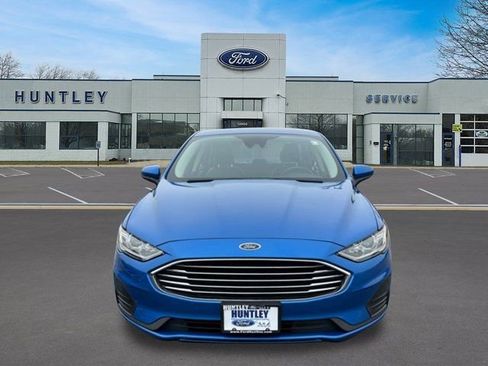 Used 2020 Ford Fusion SE image 3