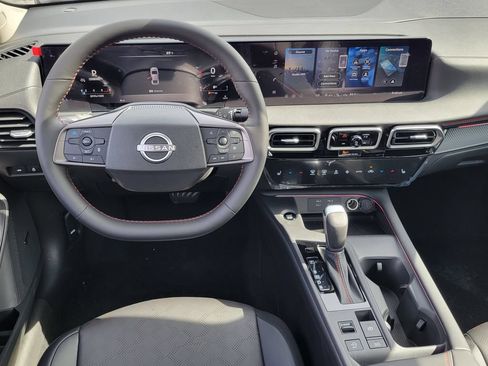 New 2026 Nissan Sentra SR w/ SR Premium Package FWD image 5