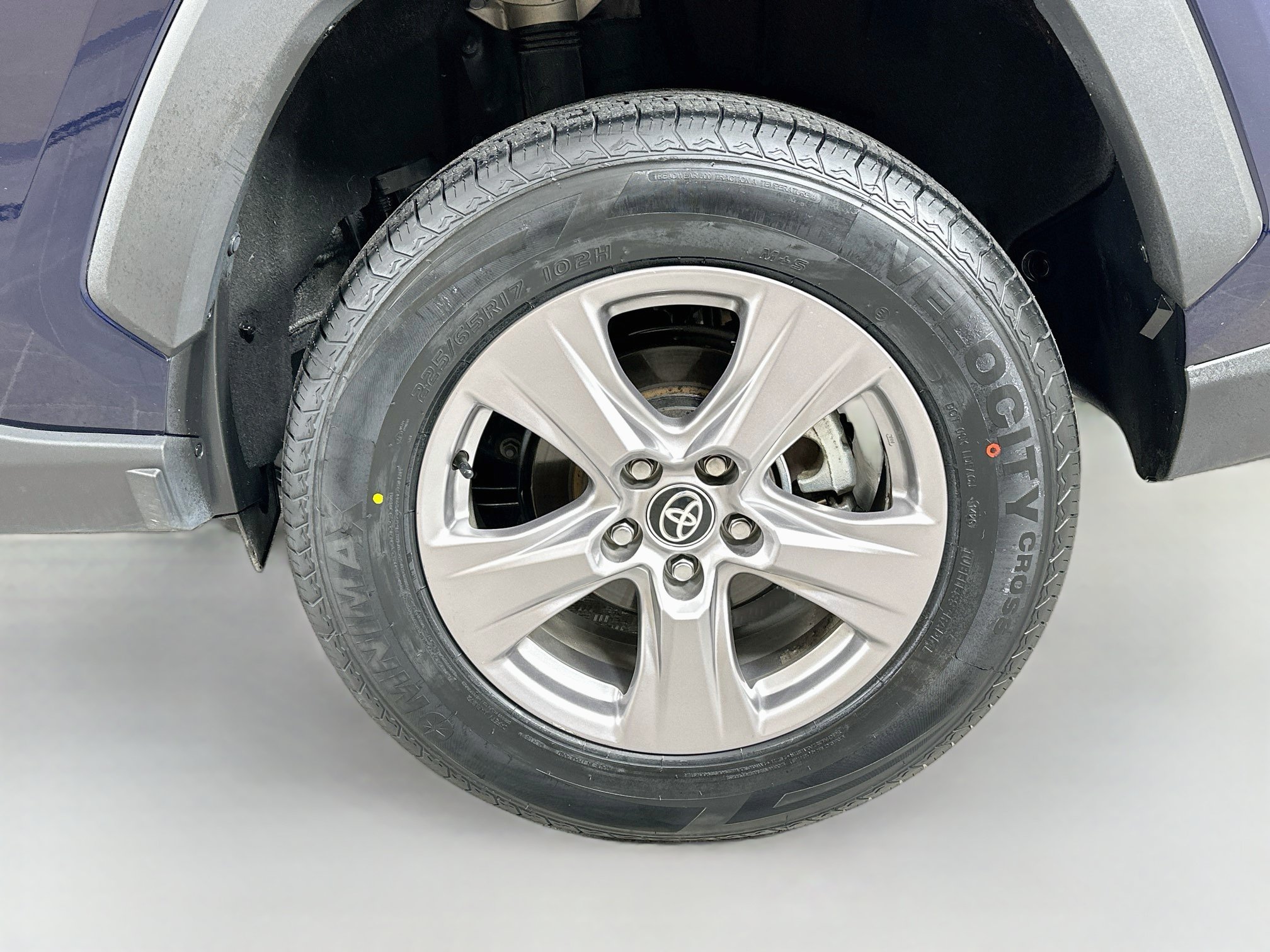 Certified 2025 Toyota RAV4 XLE AWD/4WD image 28