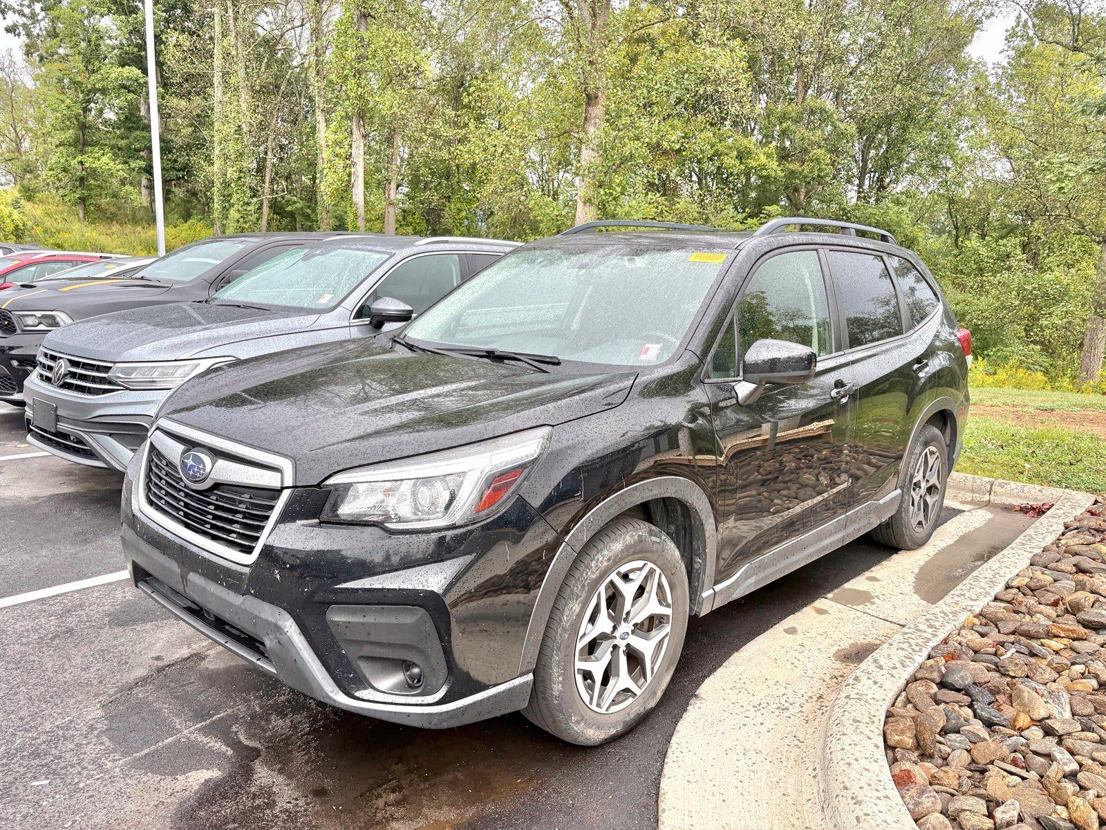 Used 2020 Subaru Forester Premium AWD/4WD image 3