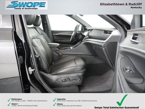 Certified 2025 Jeep Grand Cherokee L Limited w/ Luxury Tech Group II image 12