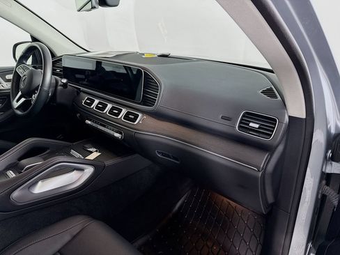 Used 2022 Mercedes-Benz GLS 450 4MATIC image 29