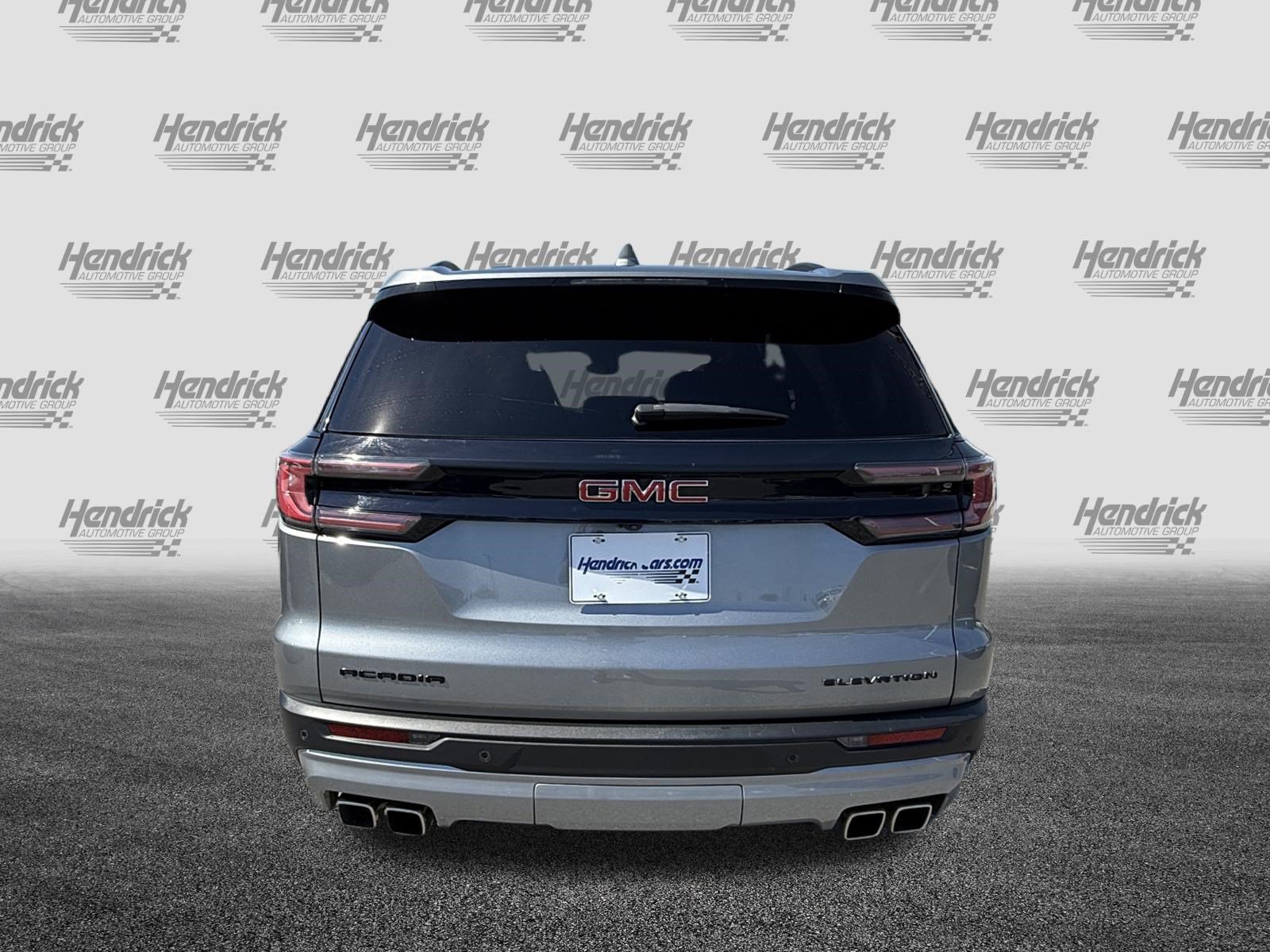 Used 2025 GMC Acadia Elevation w/ Elevation Premium Package FWD image 17