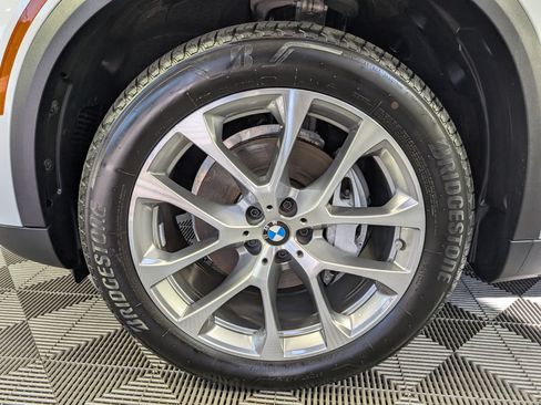 Used 2026 BMW X5 xDrive40i w/ Premium Package AWD/4WD image 11