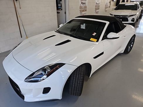 Used 2014 Jaguar F-TYPE S image 3