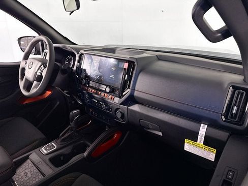 New 2026 Nissan Frontier PRO-4X w/ Pro-4x Convenience Package AWD/4WD image 25
