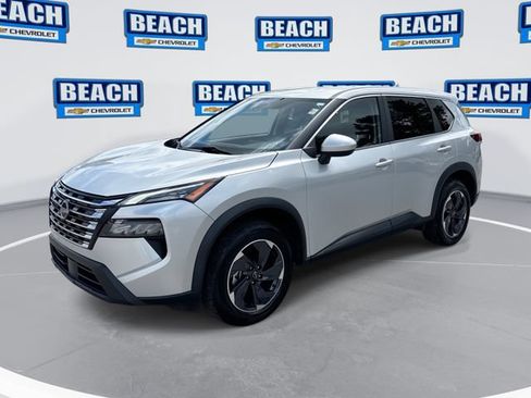 Used 2024 Nissan Rogue SV AWD/4WD image 1
