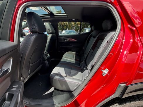 Used 2025 Chevrolet Equinox EV RS w/ Active Safety Package 3 AWD/4WD image 11