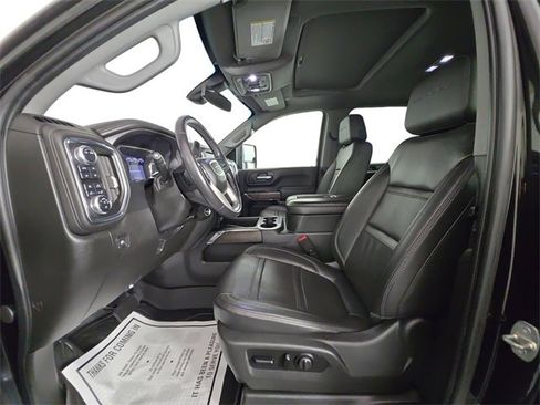 Used 2022 GMC Sierra 3500 Denali image 9