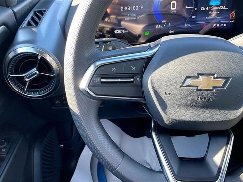 New 2026 Chevrolet Equinox EV LT FWD image 19