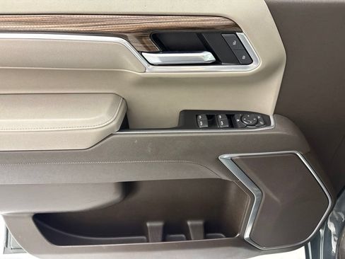Used 2025 Chevrolet Silverado 1500 LT RWD image 24