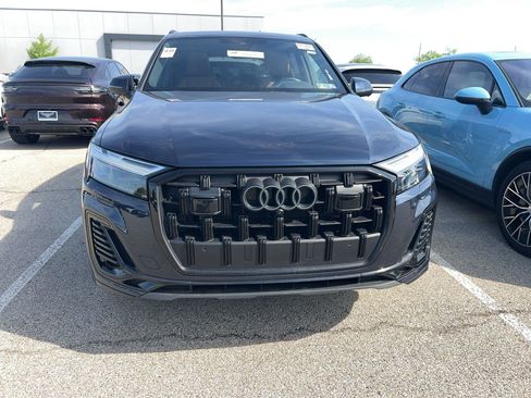 Used 2025 Audi Q7 2.0T Premium Plus image 2
