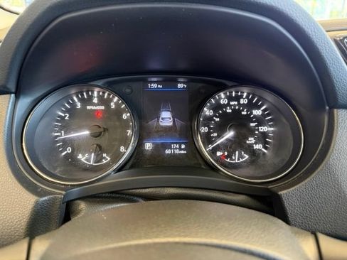 Used 2019 Nissan Rogue Sport S w/ Appearance Package AWD/4WD image 13