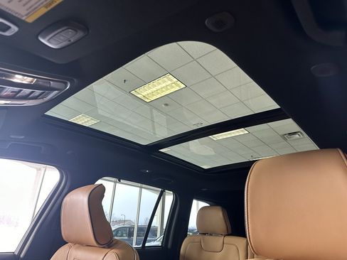 New 2025 Jeep Grand Cherokee Summit w/ Luxury Tech Group V image 21