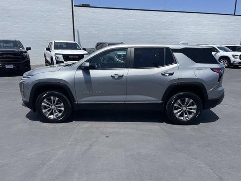 Used 2025 Chevrolet Equinox LT FWD image 8