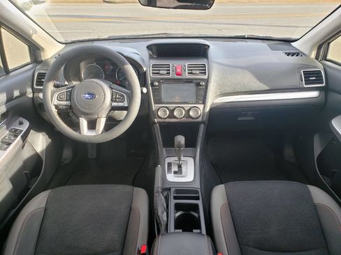 Used 2017 Subaru Crosstrek 2.0i Premium image 8