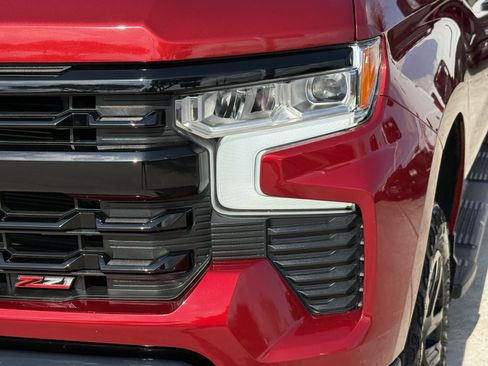 Used 2024 Chevrolet Silverado 1500 LT Trail Boss w/ LT Trail Boss Premium Package image 12