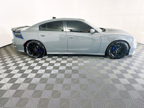 Used 2019 Dodge Charger Scat Pack w/ Daytona Edition Group RWD image 2