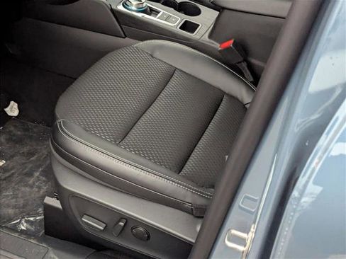 New 2026 Ford Escape SE image 4