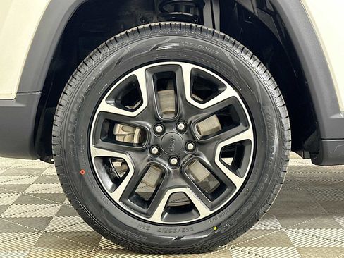 Used 2020 Jeep Compass Sport image 29