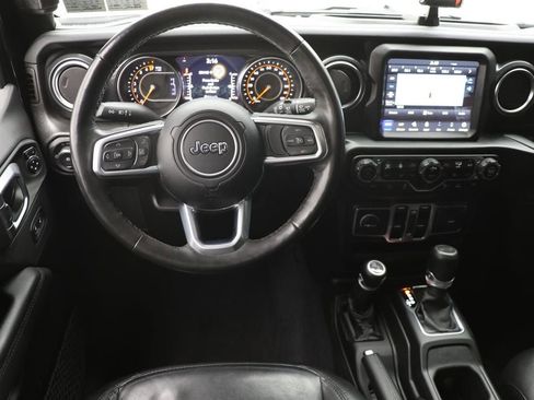 Used 2022 Jeep Wrangler Unlimited Sahara image 12