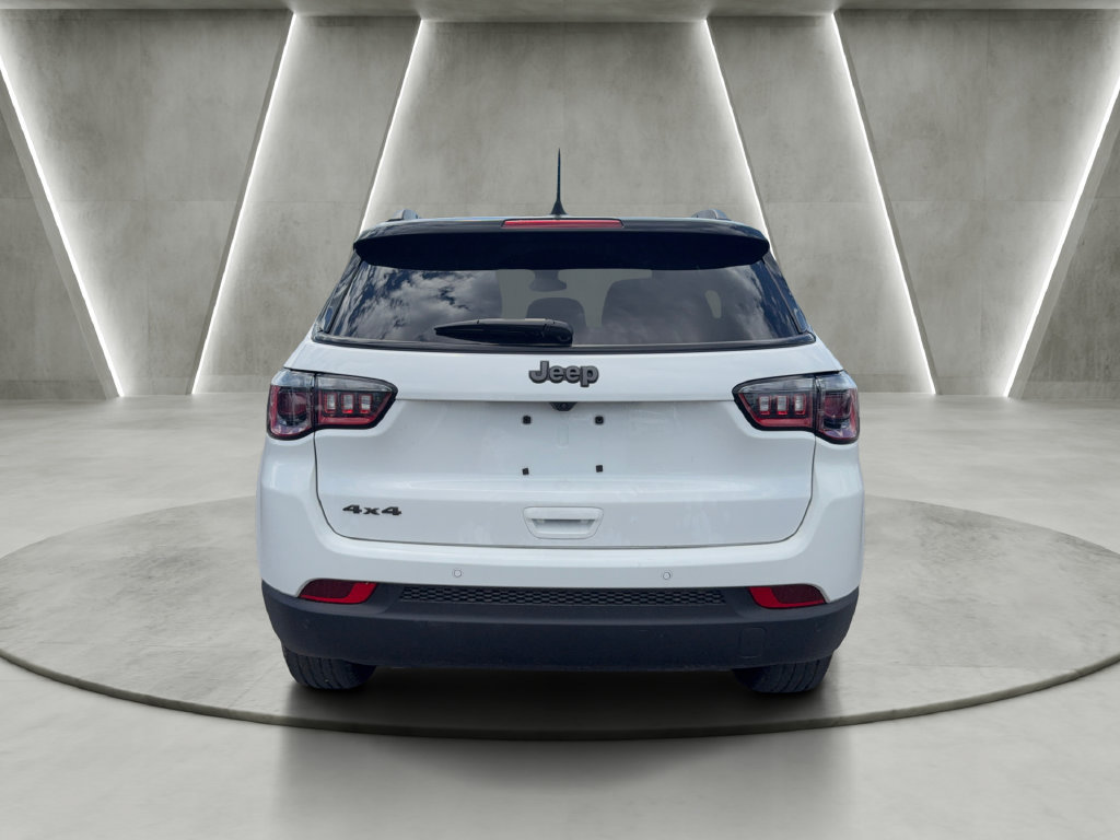 Used 2026 Jeep Compass Limited AWD/4WD image 6
