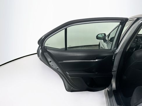 Used 2024 Toyota Camry SE FWD image 26