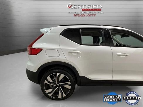 Used 2025 Volvo XC40 B5 Plus image 96
