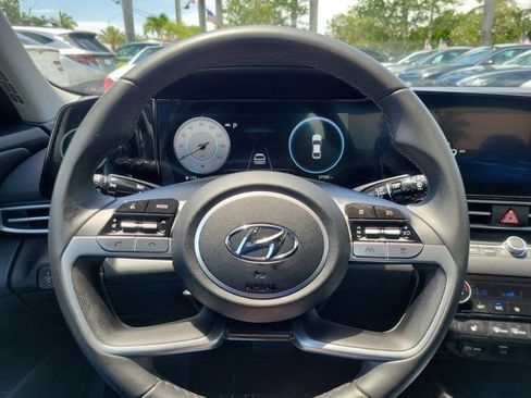 Certified 2023 Hyundai Elantra SEL w/ Convenience Package FWD image 21